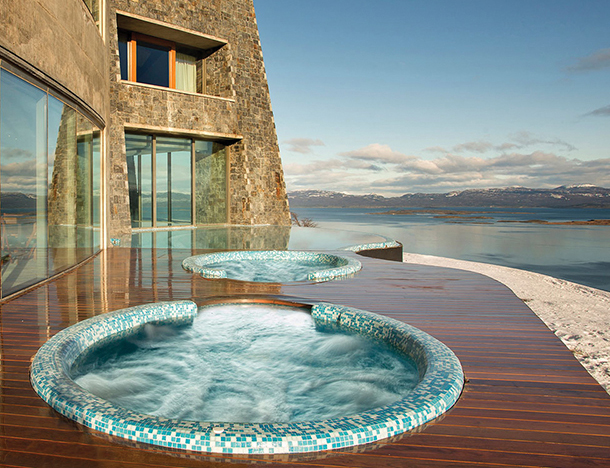 Resort’s duo outdoor hot tubs with panoramic views